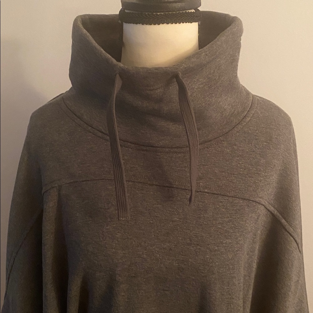 UGG Australian pichot turtleneck poncho XS/Small - Picture 3 of 12